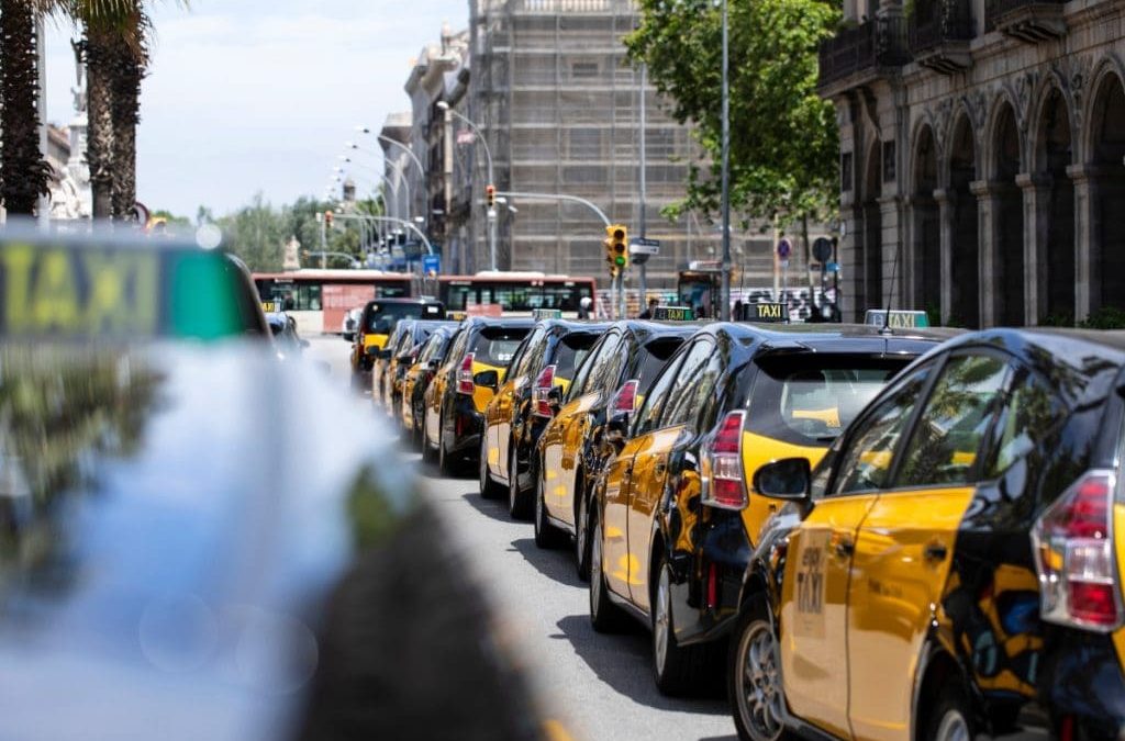 taxi barcelona 24h