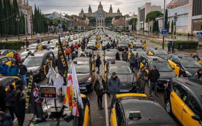 Barcelona evita el caos: Taxistas desconvocan la huelga 11F