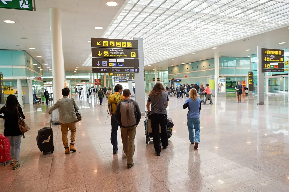 Lo que debes saber antes de elegir transporte en el Aeropuerto de Barcelona