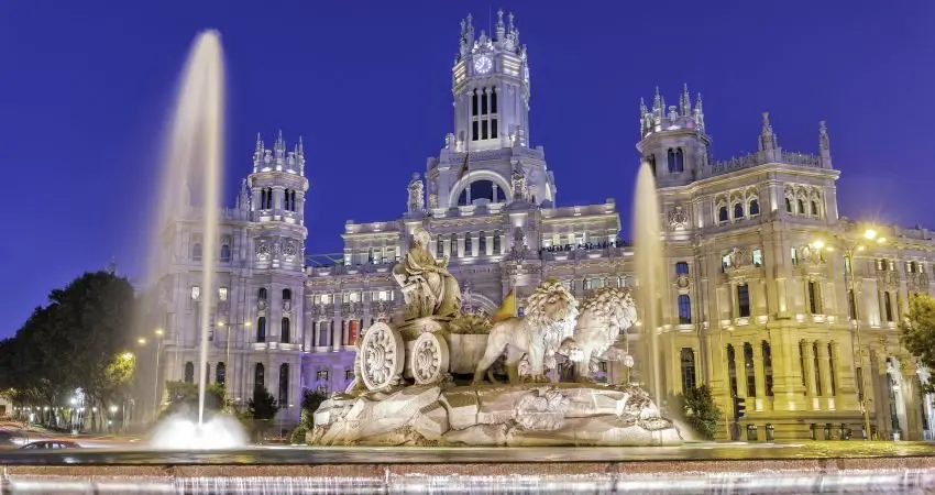 Uber in Spain Madrid vs. taxi: ¿cuál es la mejor opción para ti?