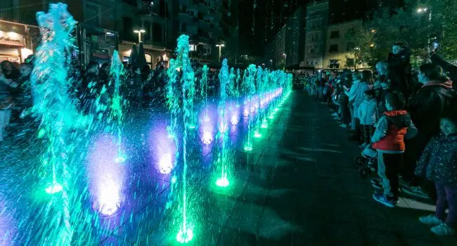 espectacles d aigua musica i llum a les fonts del passeig tots els dies de festa major de sabadell