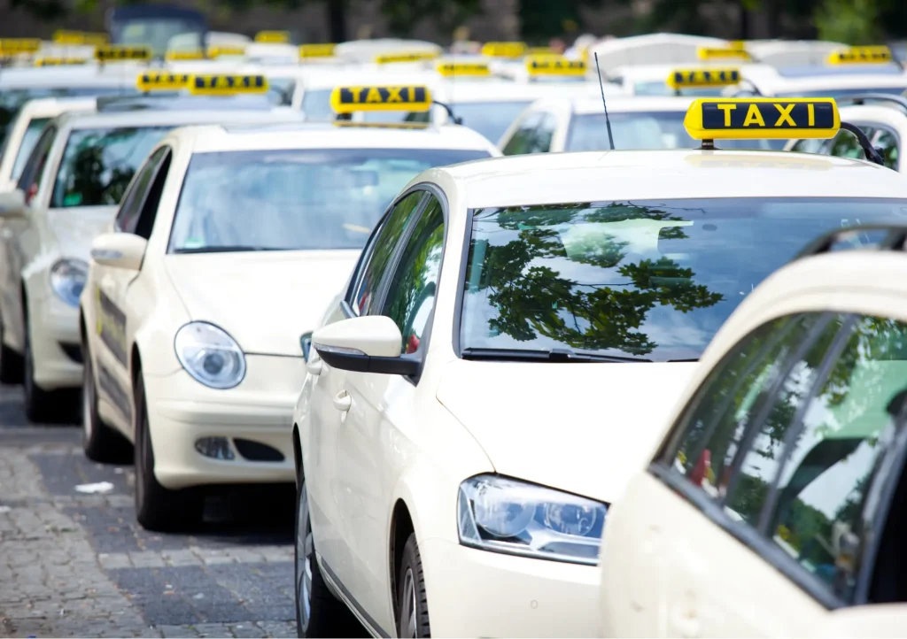 Cómo moverte por Alicante cuando vas con prisa o tienes una reserva cerrada 1 Taxi Alicante