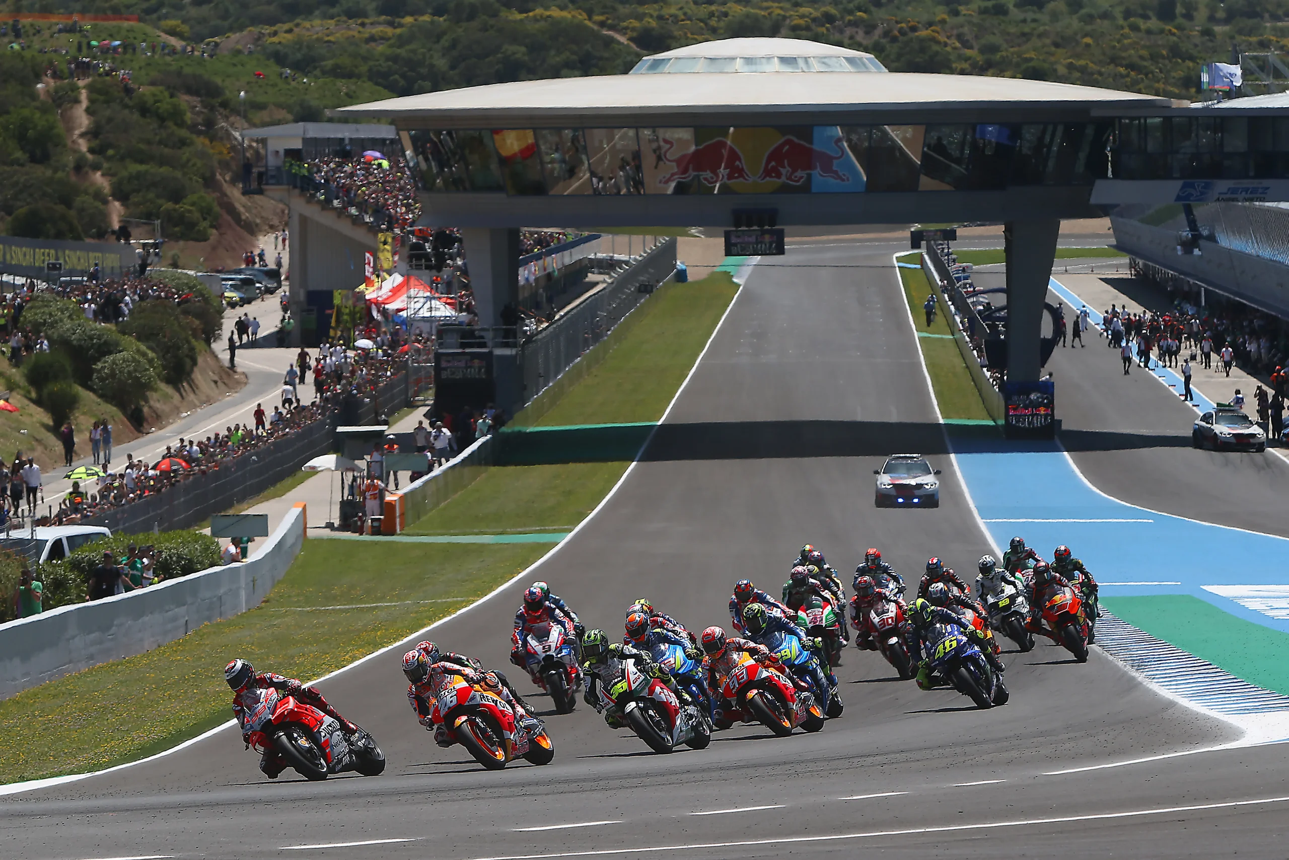 Carrera de motos en el Circuito de Jerez