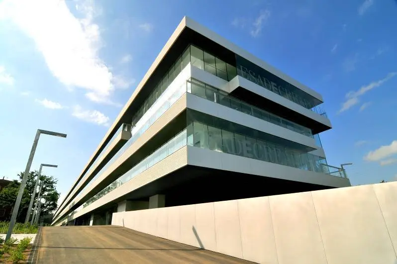 ESADE CREAPOLIS Sant Cugat del Vallés ESADE CREAPOLIS Sant Cugat del Vallés