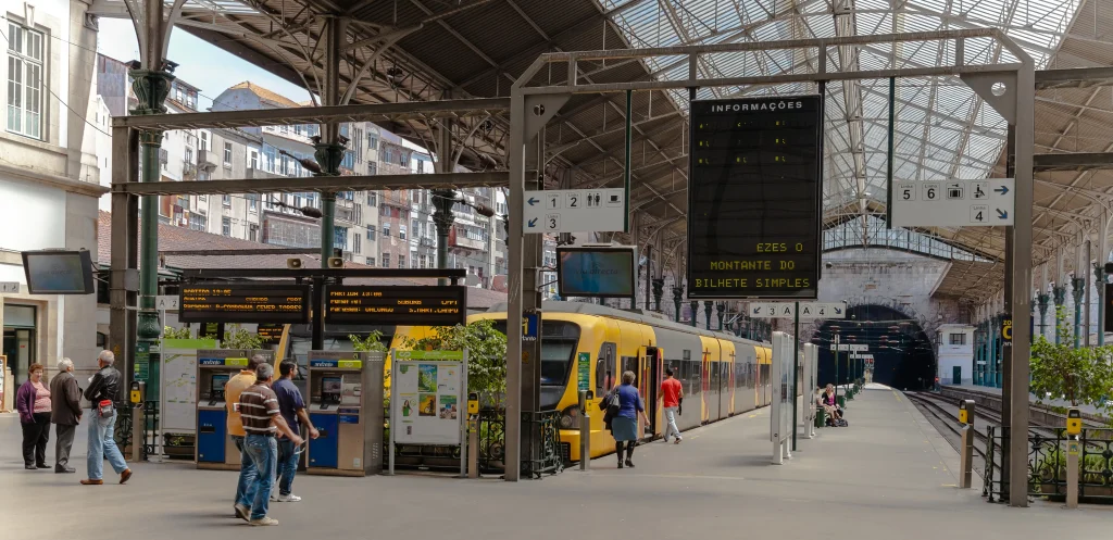 Estación de Oviedo Estación de Oviedo