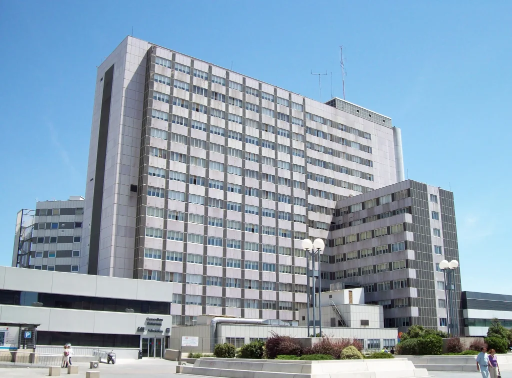 Hospital Universitario La Paz (Madrid) Hospital Universitario La Paz (Madrid)