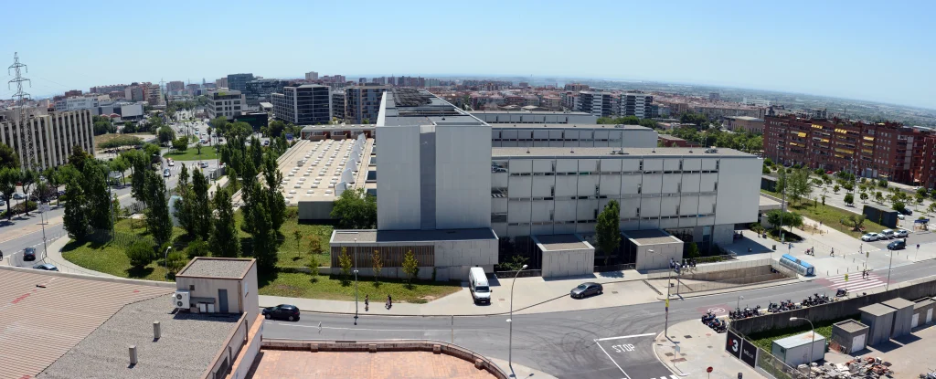 Imagen panorámica del Hospital Moisés Broggi Imagen panorámica del Hospital Moisés Broggi