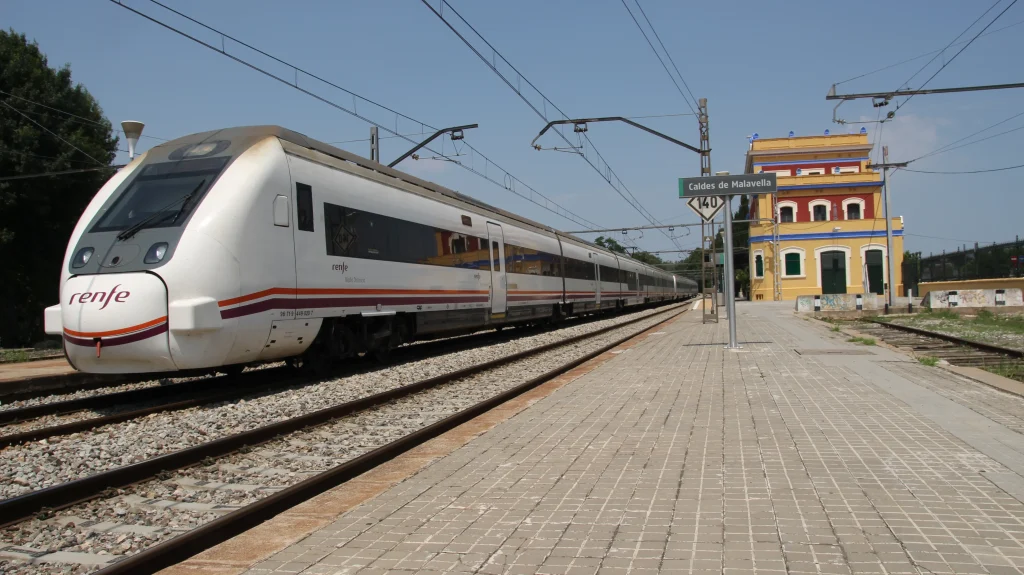 Media distancia Barcelona Girona RENFE Caldes de Malavella