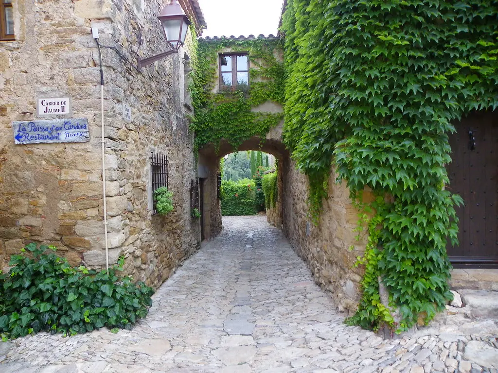 Calle en Peratallada Calle en Peratallada