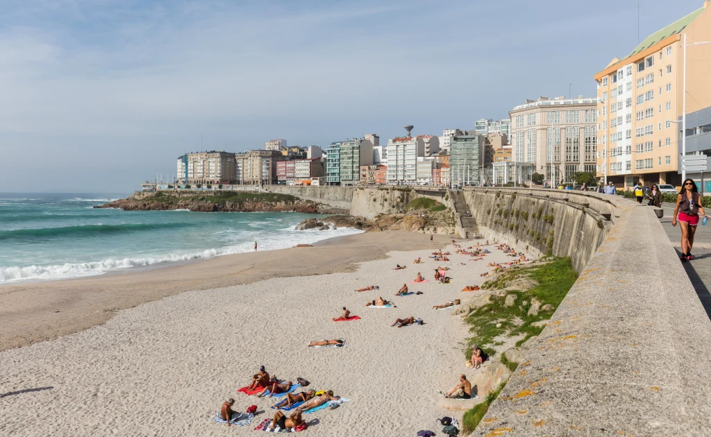 Playa de Riazor en A Coruña