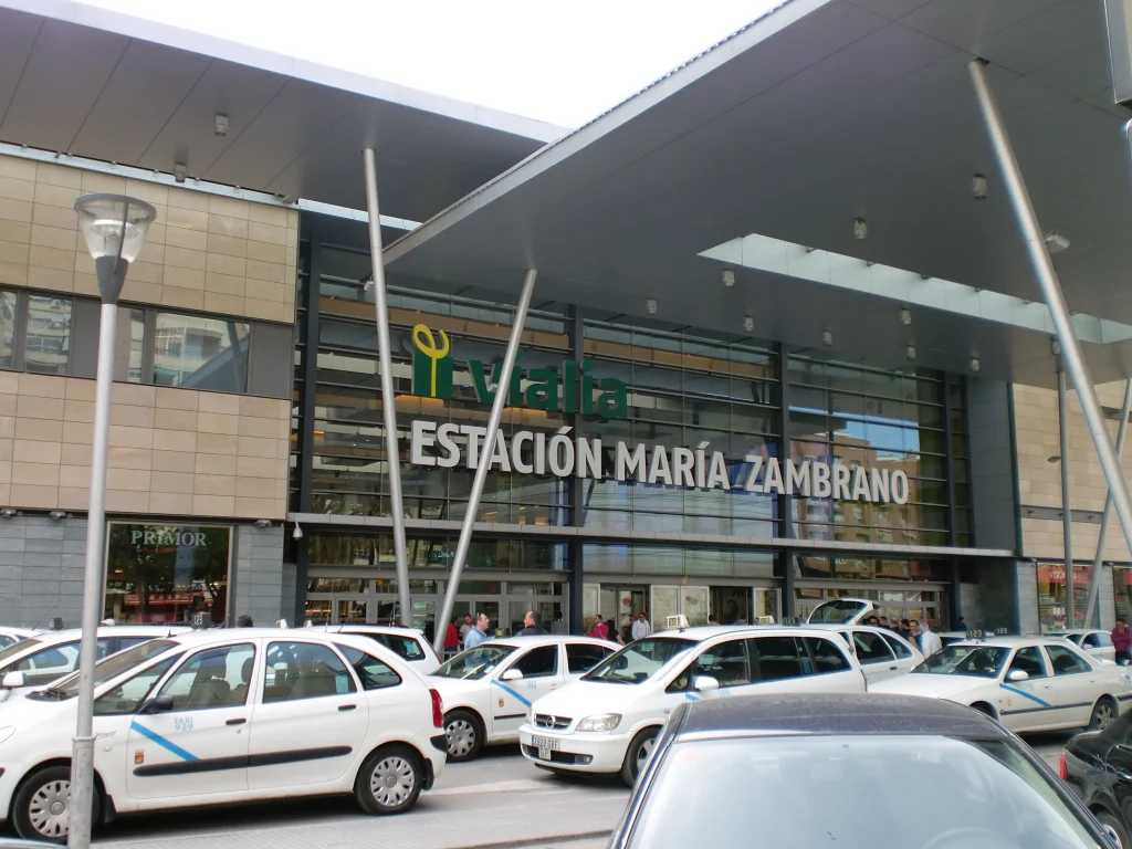 Taxis en estación de Málaga Taxis en estación de Málaga