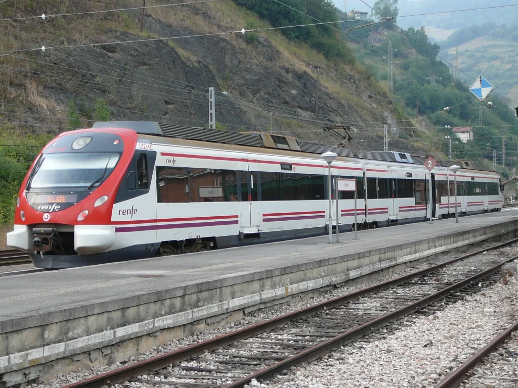 Tren en Asturias Tren en Asturias