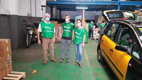 Voluntarios Banco Farmeceútico Almacén Santander 71 - Radio Taxi 033- Greentaxi - Banco 