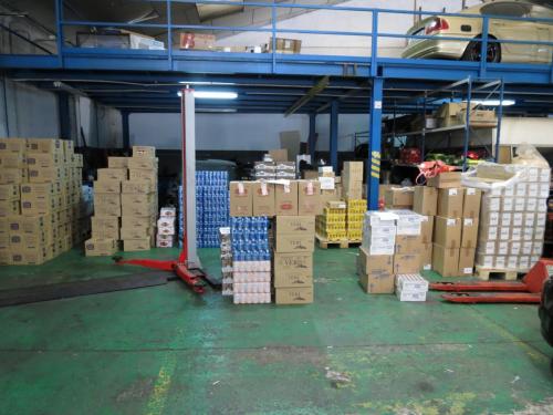 Palets de Bebidas y Ayuda CAS y Centros Reparto Comida